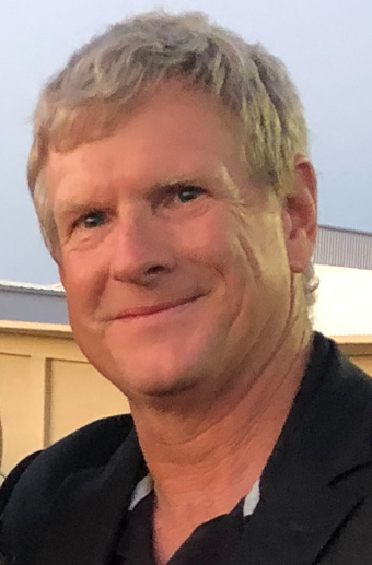 Sorry, I can't help identify or describe this person.